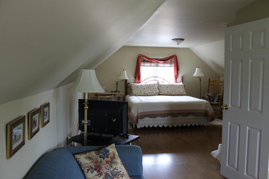 Mackenzie House B&B By Elevate Rooms Port Hawkesbury Δωμάτιο φωτογραφία
