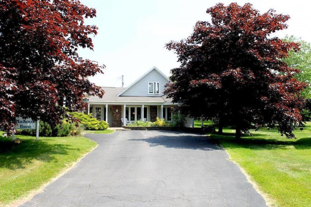 Mackenzie House B&B By Elevate Rooms Port Hawkesbury Εξωτερικό φωτογραφία