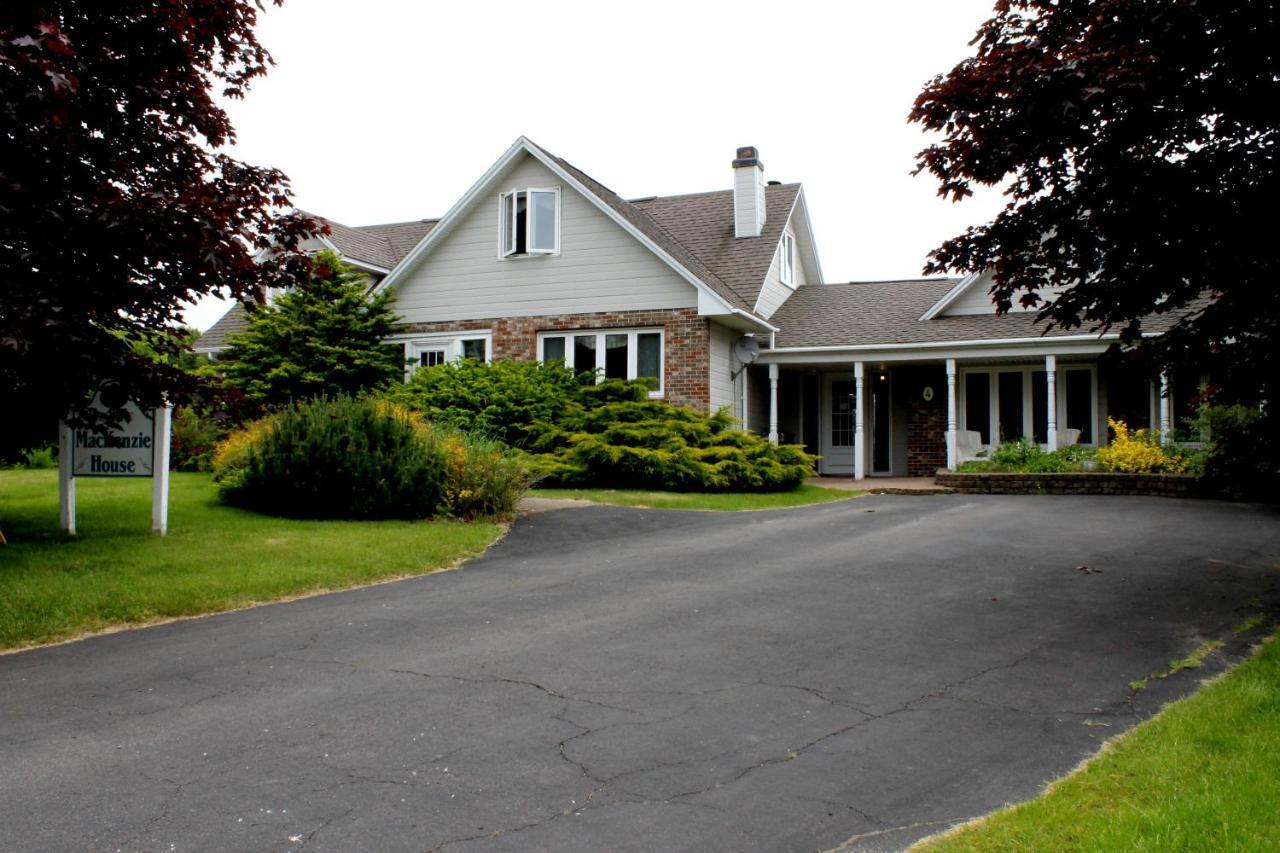 Mackenzie House B&B By Elevate Rooms Port Hawkesbury Εξωτερικό φωτογραφία